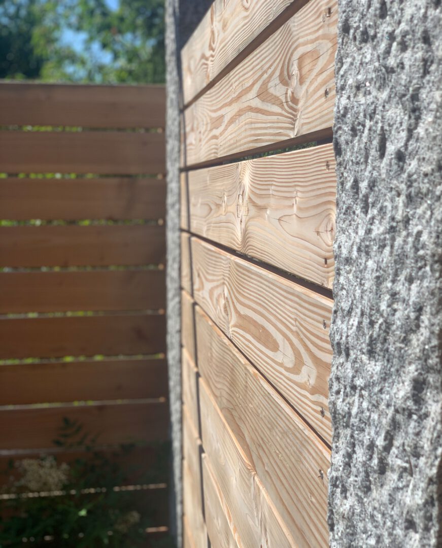 Holz – Weizel Gartenbau