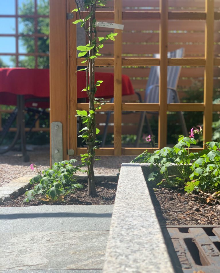 Holz – Weizel Gartenbau